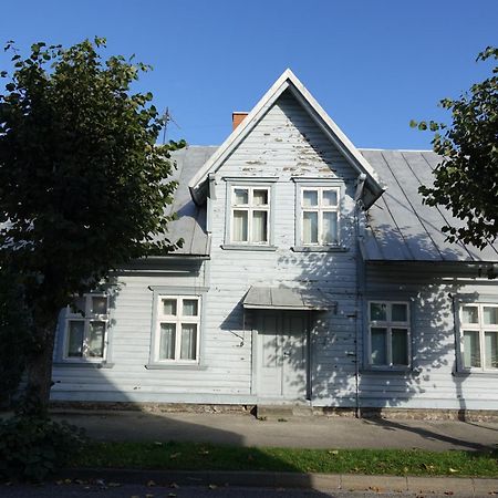 Alice Backyard-Holiday Home And Spa Pärnu Esterno foto