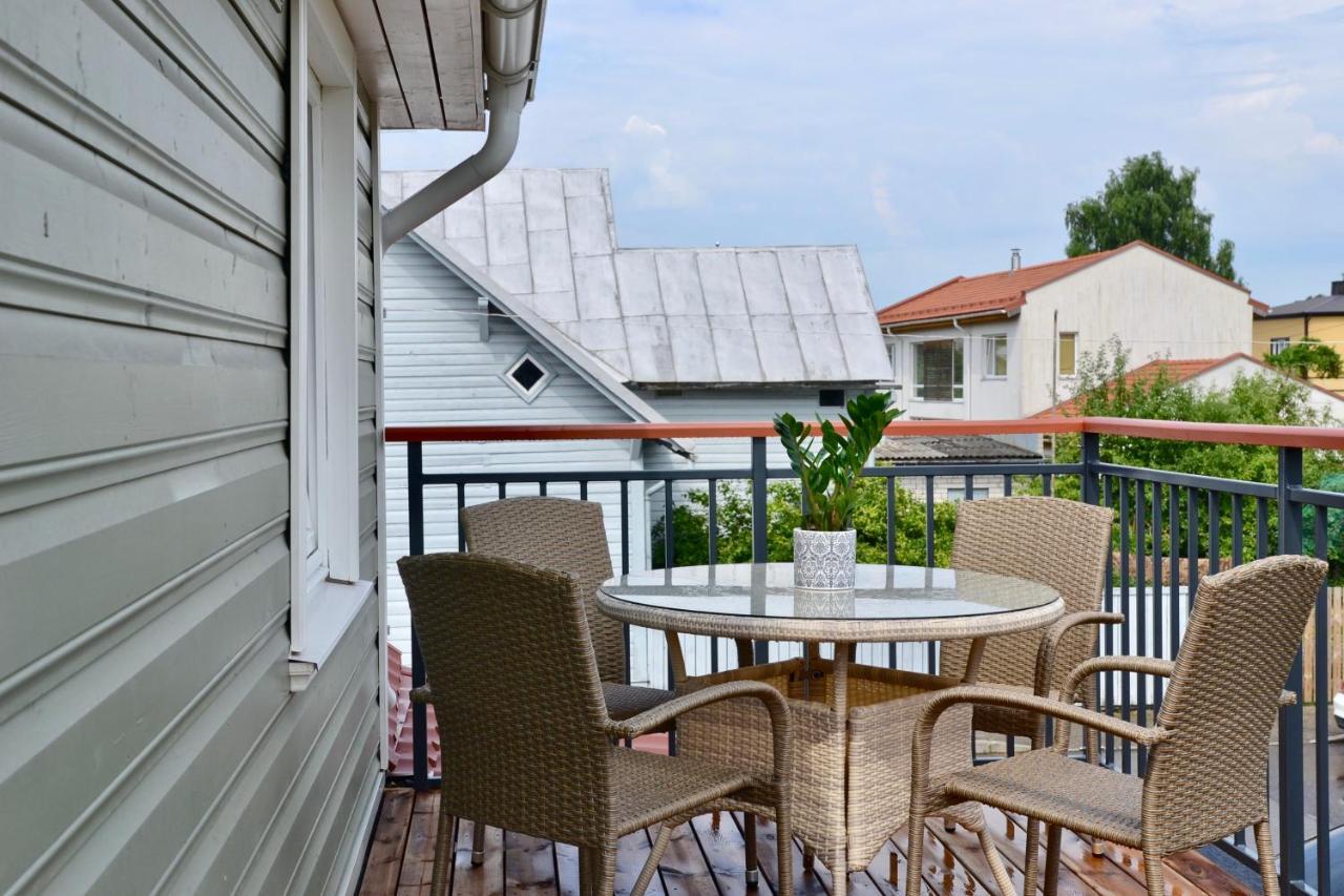 Alice Backyard-Holiday Home And Spa Pärnu Esterno foto