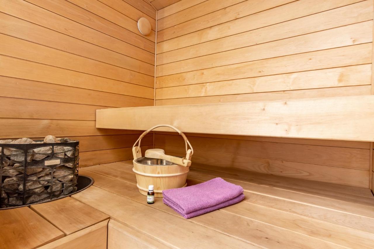 Alice Backyard-Holiday Home And Spa Pärnu Esterno foto